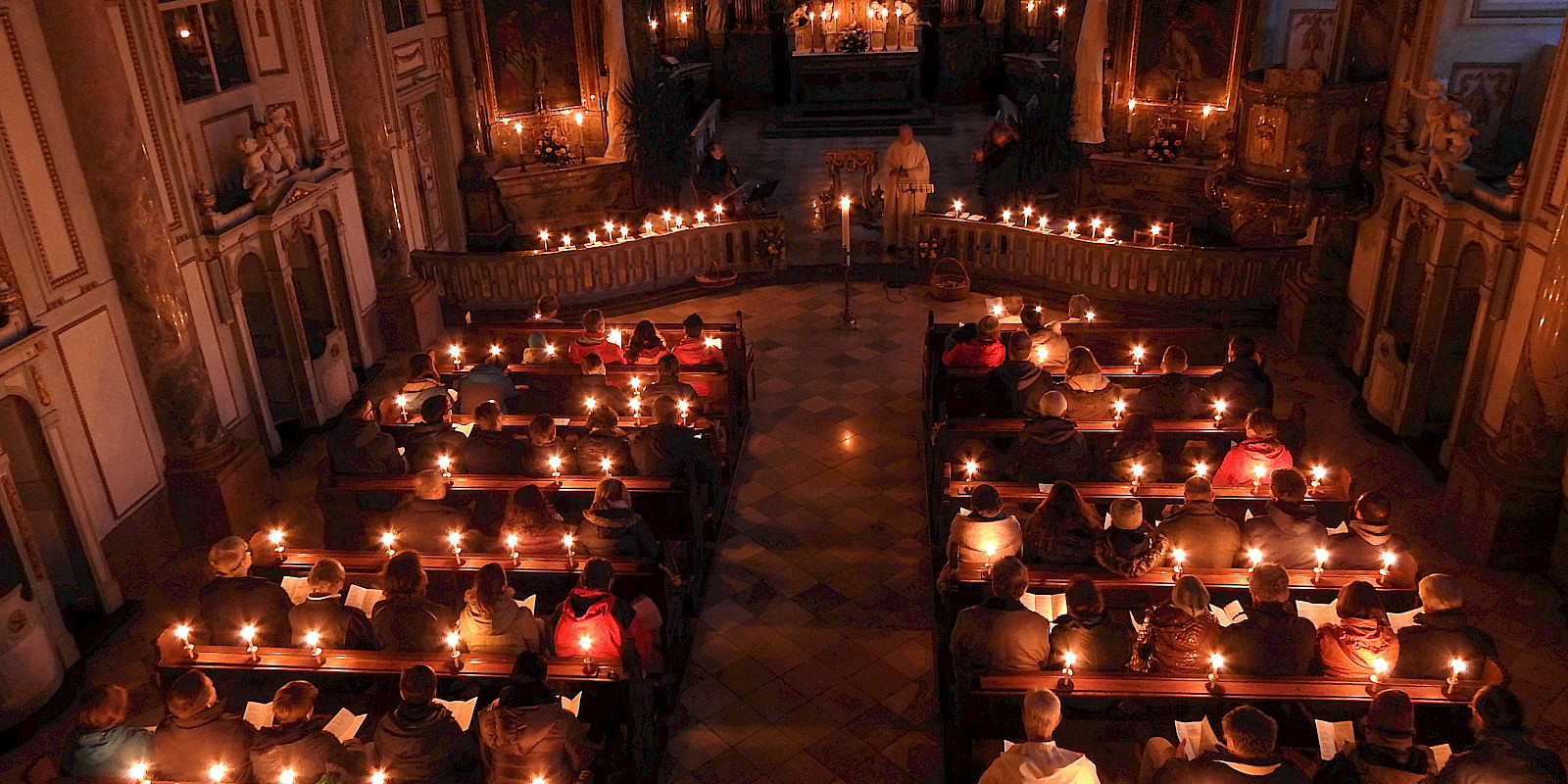 Osternacht in der Klosterkirche in Triefenstein – ©&nbsp;Br.&nbsp;Uwe Stodte 2018