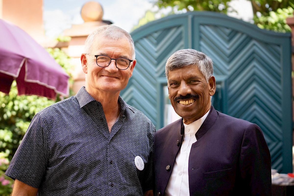 Mit Bischof Singh aus Indien beim Erlebnistag 2023 – ©&nbsp;Nora Henker 2023